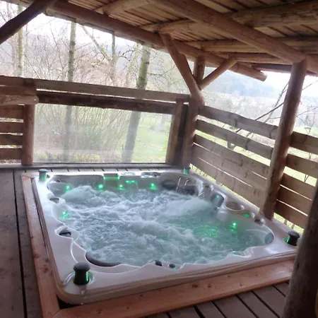 La Céleste, Privé Chalet Tendon