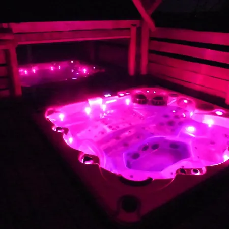 La Céleste, Privé * Tendon