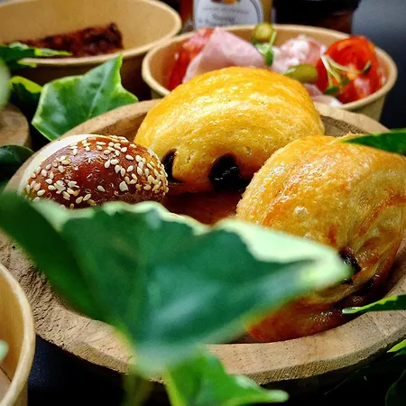 La Céleste, Privé Chalet *